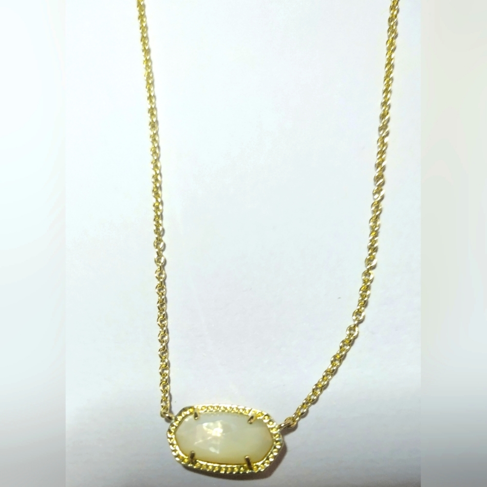 Kendra Scott Elisa Oval Pendant Necklace